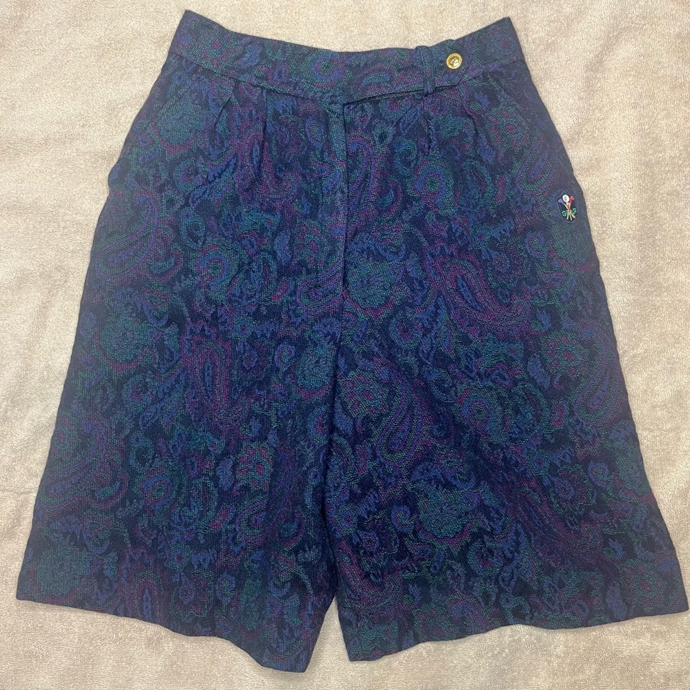 Vintage Women’s‎ Vertice Paisley Patterned Shorts.